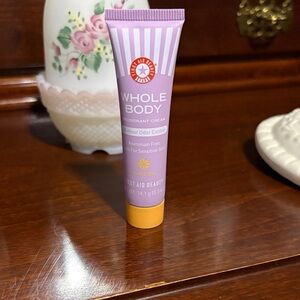 First Aid Beauty Whole Body Deodorant Cream - Lavender